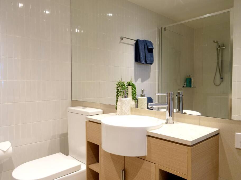 Broadbeach Stunner Modern And Central โกลด์โคสต์ ภายนอก รูปภาพ